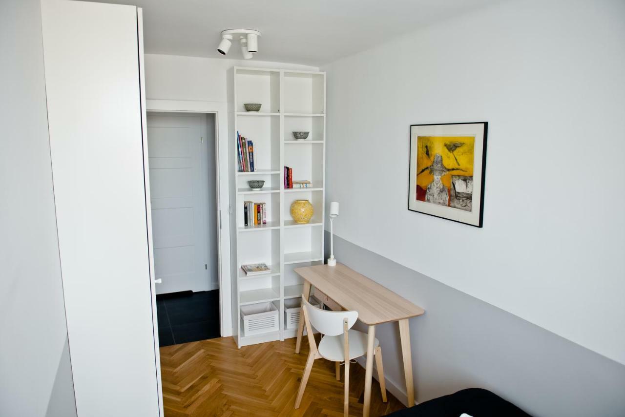 Ferienwohnung Apartament Chlodna Near To City Center Warschau Exterior foto